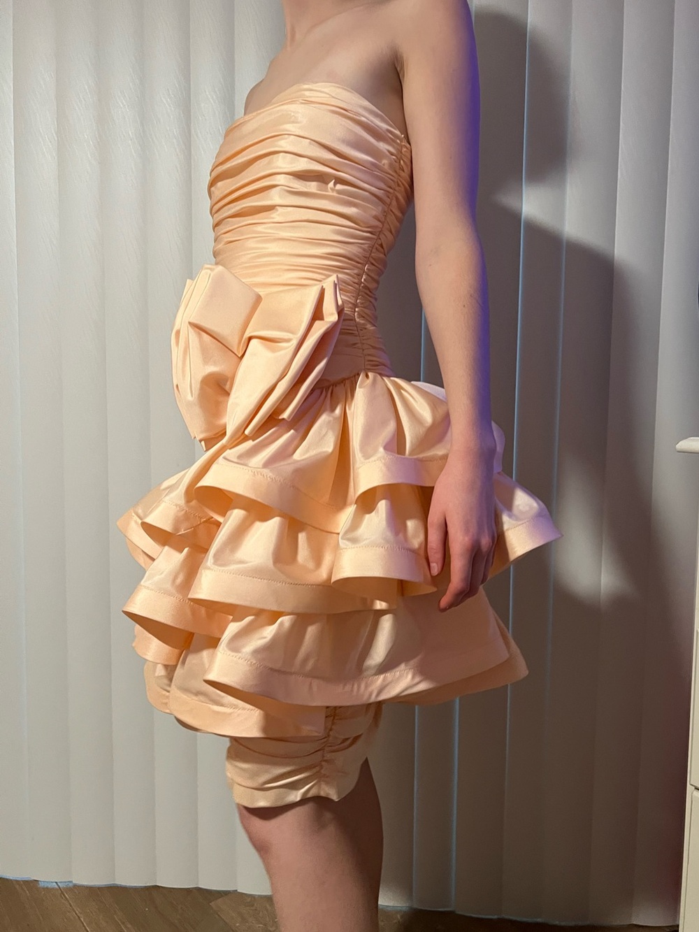 Lillie Rubin 80’s/90’s Vintage Peach Satin Evening Dress